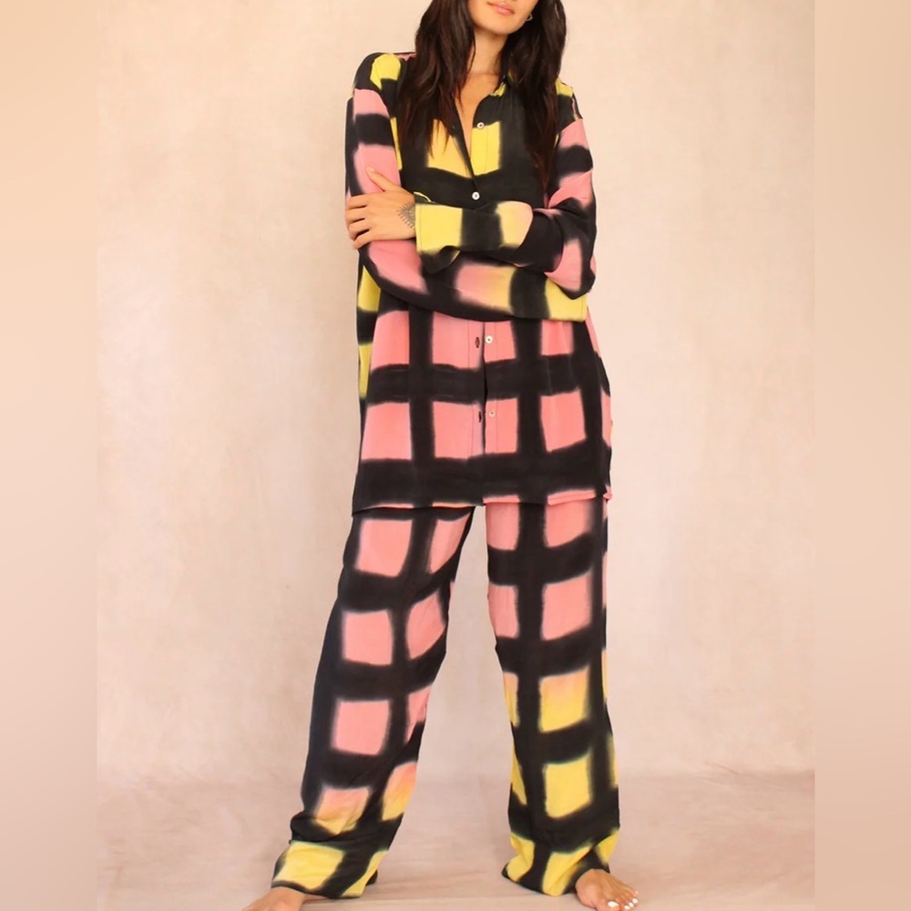 Sun chasers square graphic silk pants